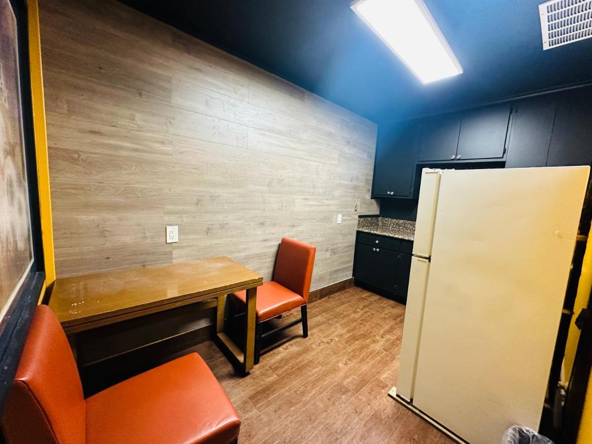 Casa Blanca Inn&Suites Whittier Bagian luar foto