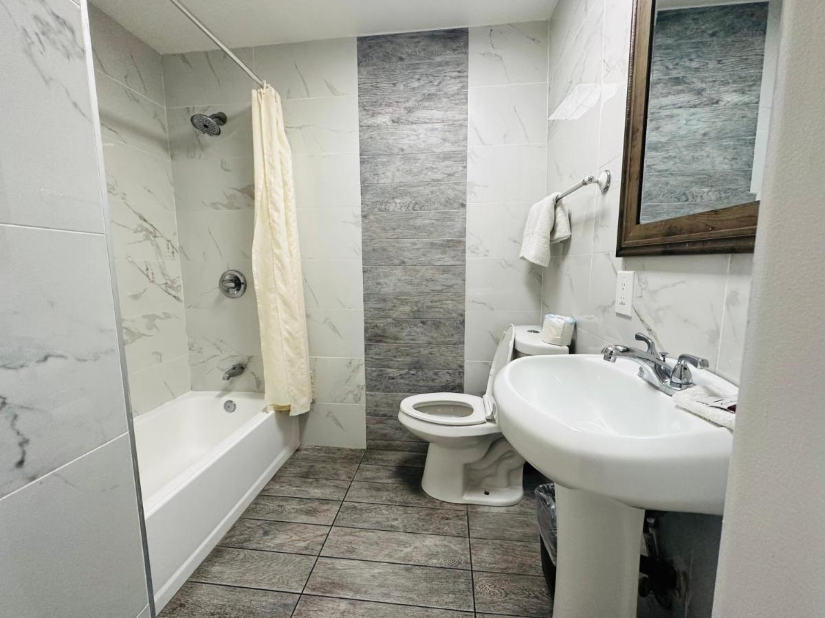 Casa Blanca Inn&Suites Whittier Bagian luar foto