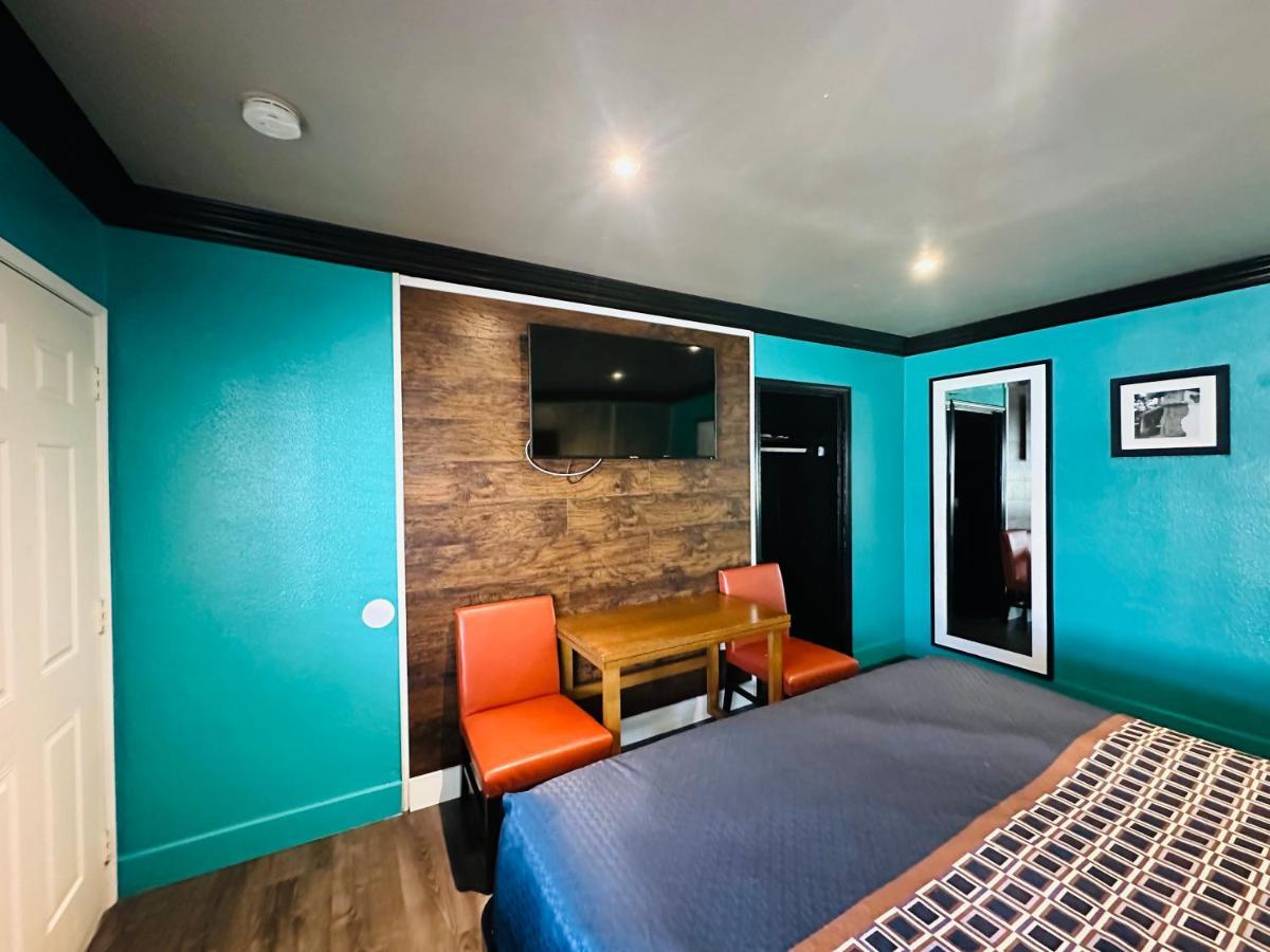 Casa Blanca Inn&Suites Whittier Bagian luar foto