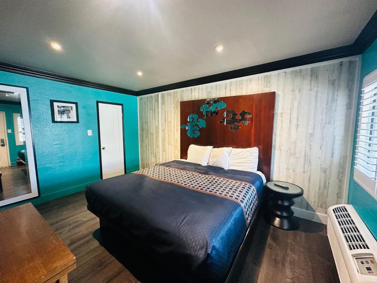 Casa Blanca Inn&Suites Whittier Bagian luar foto